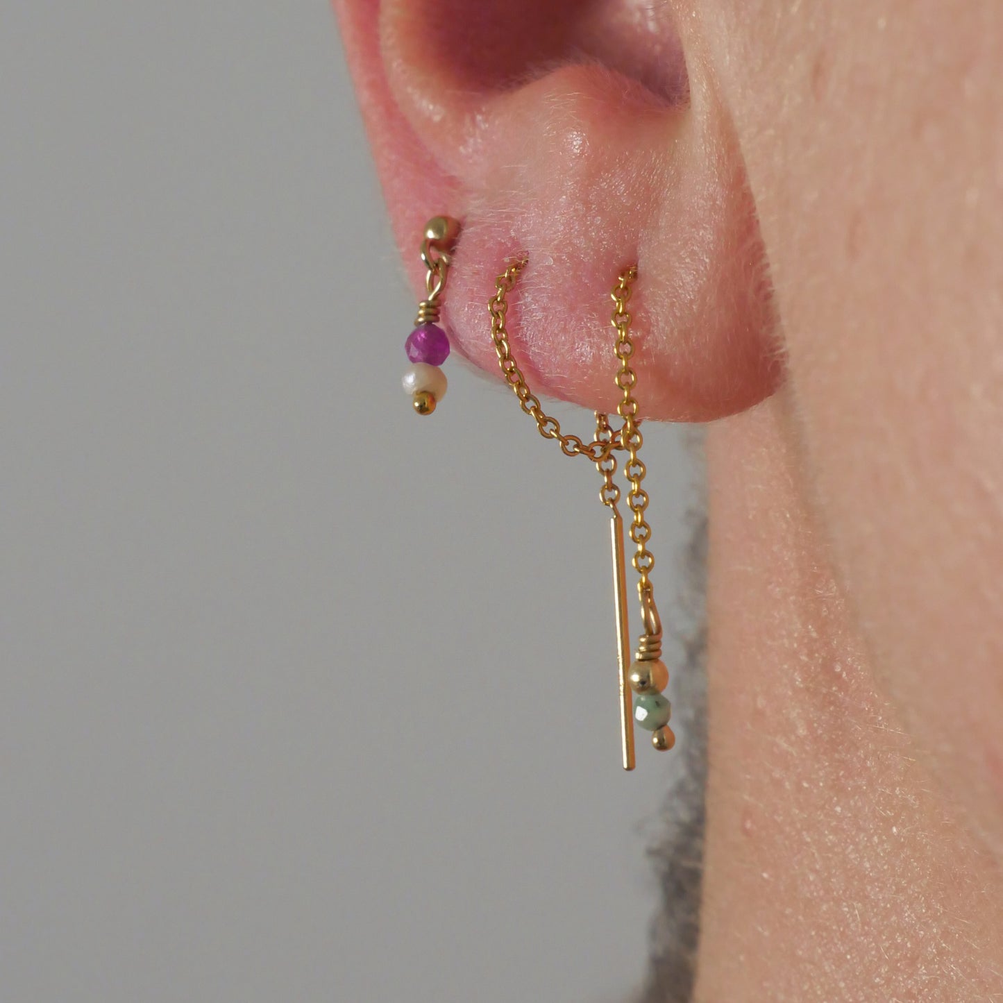 Boucles d'oreilles puces Ava - Rubis chauffé