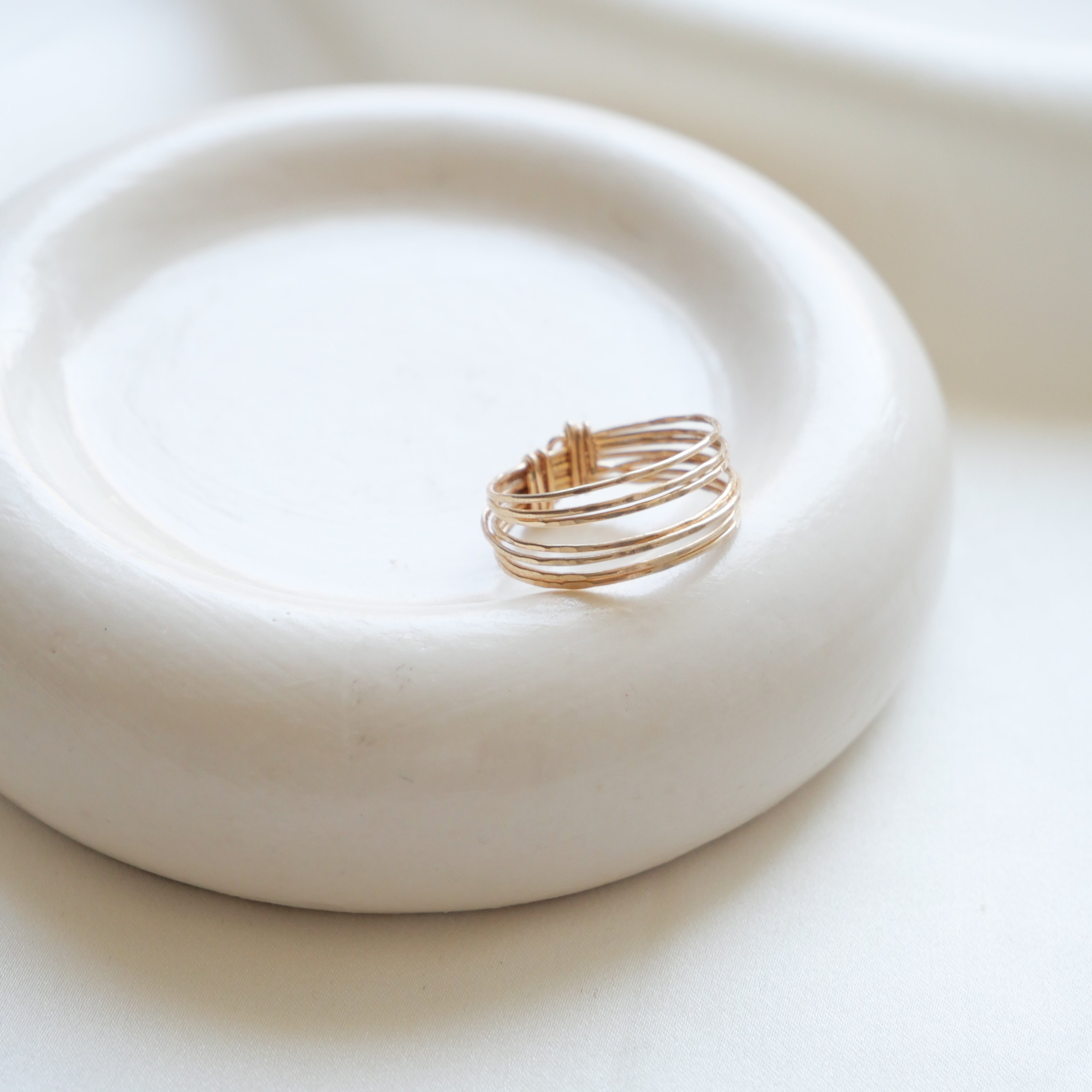 Bague Donia - multi-rangs martelés